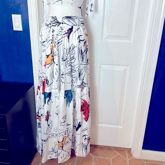 NWT 2Pcs Printed Outfit V-Neck Crop Top & Big Swing Skirt Set Boho Maxi - Picture 4 of 13